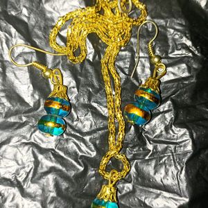 Chain Pendant With Earrings