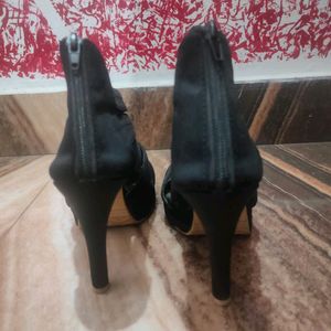 Black Platform Heel