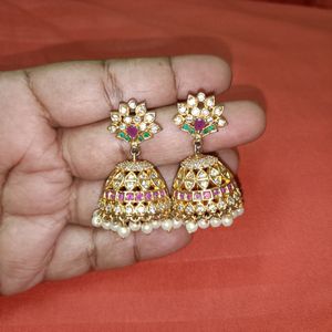 Ad Stones Earings