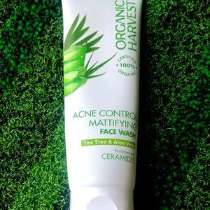 Organic Harvest ACNE CONTROL MATTIFYING FACE WASH