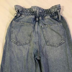 Highwaisted Momfit Denim Waist 26-28