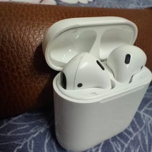 Apple Airpods Gen 2 With case