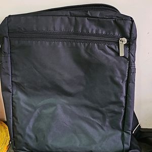 Black Sling Bag With 3 Compartment