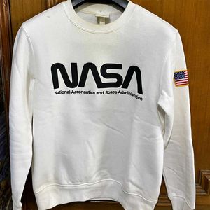 H&M NASA WHITE SWEATSHIRT