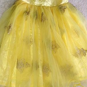 💛Light Yellow Skirt Attached Petticot💛