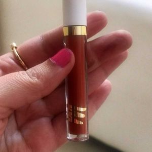 Myglamm  Lipstick.Freebie there