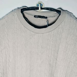 ZARA Woman Cropped Design Pullover Sweater