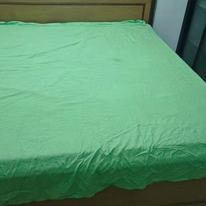 Green Bedsheet