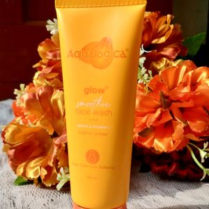 Combo Of Aqualogica Glow Sunscreen & Facewash