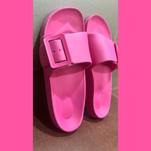 NEW KOOK N KEECH PINK RUBBER SLIDES