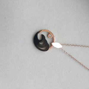 Kiyu Ziyu Wave Necklace