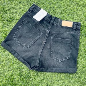 Zara High-Rise Mom Fit Trendy Denim Shorts