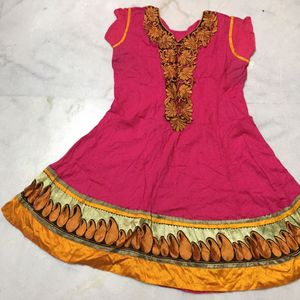 Floral Cotton Kurti Of Pink Colour