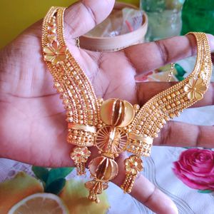 Beautiful Golden Jewellery Set 😍😍