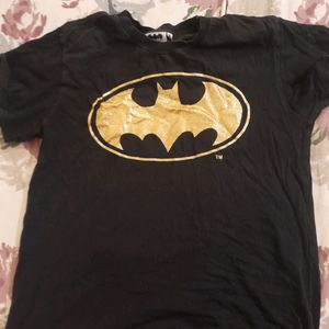 Batman tshirt, DC universe