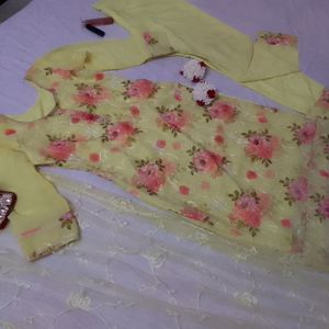 Suit Set With Embroidery Work