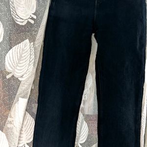 Women Black Cargo Jeans