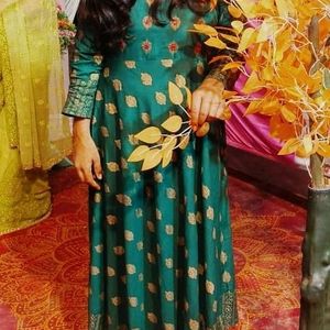 mehndi gown