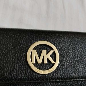 MICHAEL KORS Original Black Pebbled Leather Wallet