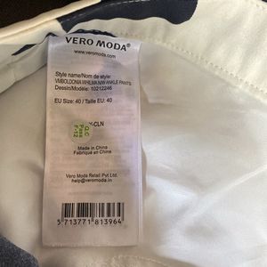 Vero Moda white & Blue Trouser