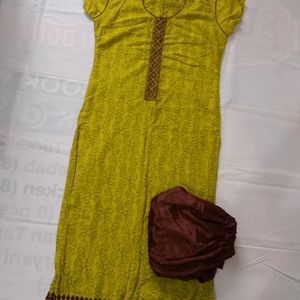 Thread Work Kurti Pant Set