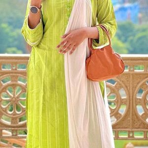 GREEN KURTA