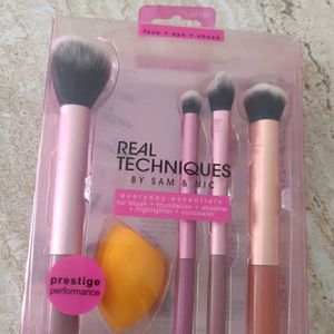 Real Techniques Everyday Essential Brush Set