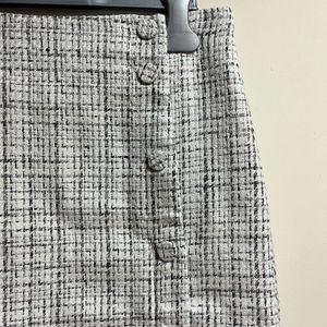 H&M Tweed Cute Button Skirt