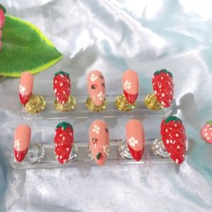 Press On Nails(Strawberry Candy🍓)