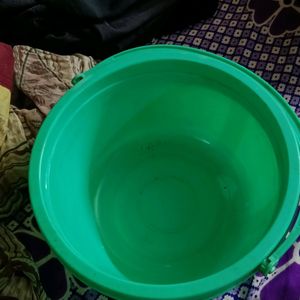 Bucket With Cap And Handle