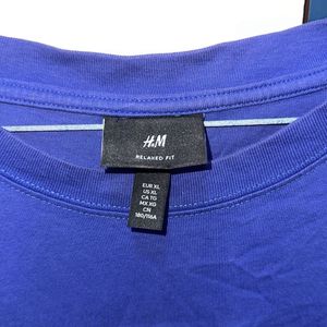 H&M RELAXFIT TSHIRT XL SIZE