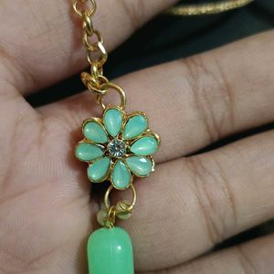 Beautiful Sea Green Necklace With Maang Tika