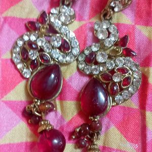 Kundan Necklace And Earrings Set. Offer