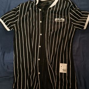 Black Half T Shirt With White Lines