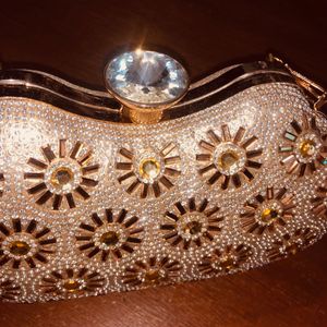 BRIDAL DESIGNER NEW CLUTCH