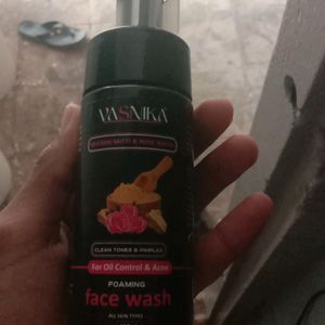 Visnika Verry Good Face Wash