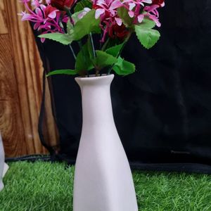 Chimini Bottel Vase.....