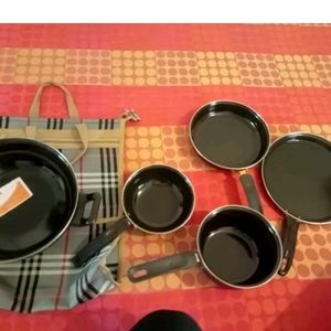 Set Of 5 Cookpieces Cast Iron Brand New