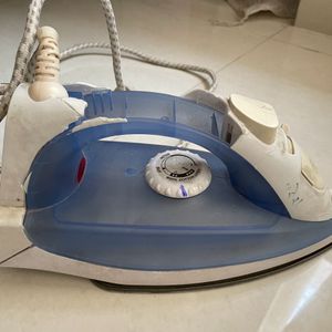 Croma Brand Steam Iron