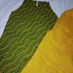 Sleeveless Kurti Set