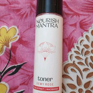 Nourish Mantra Dew Rose Toner