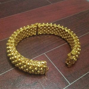 Gold Plated Traditional Studded Screwed Bangle