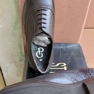 Size 7 leather Shoes