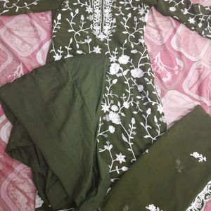 Pakistani Suits Salwar