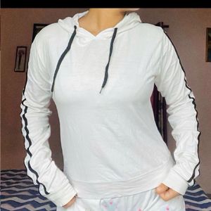 Hoddie White Top