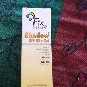 Fix derma Shadow Spf 50 + Gel Face CREAM