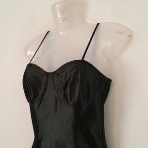 Black Top (Women's)