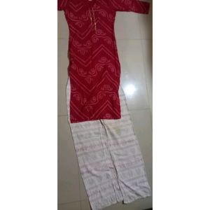 Red & white Chunri Kurta Set