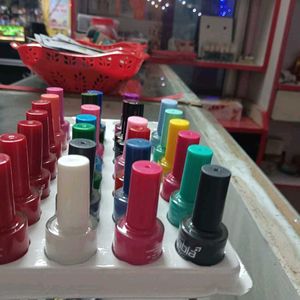 Wholesale rate Nailpaint set💅🏻🤩