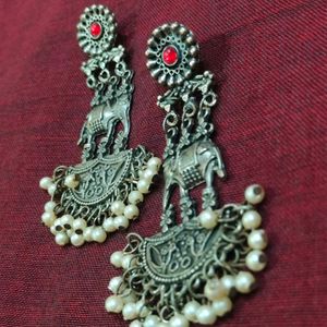 White Pearl Earrings